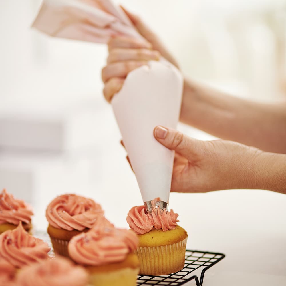 Piping Bag : Equipment yang Penting Dalam Decorating